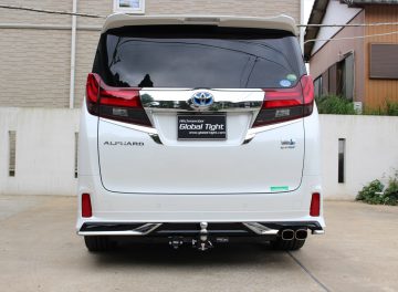 TOYOTA（トヨタ）社製、ヴェルファイア 30系 モデリスタエアロタイプ1用ヒッチメンバーの施工事例 / メイン画像