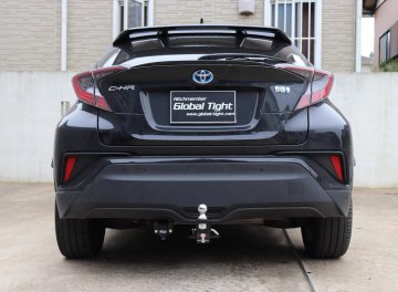 TOYOTA（トヨタ）社製、C-HR用ヒッチメンバーの施工事例 / メイン画像