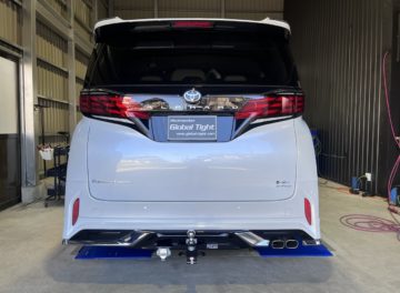 アルファード40モデリスタエアロ用ヒッチメンバーを取り付け致しました。