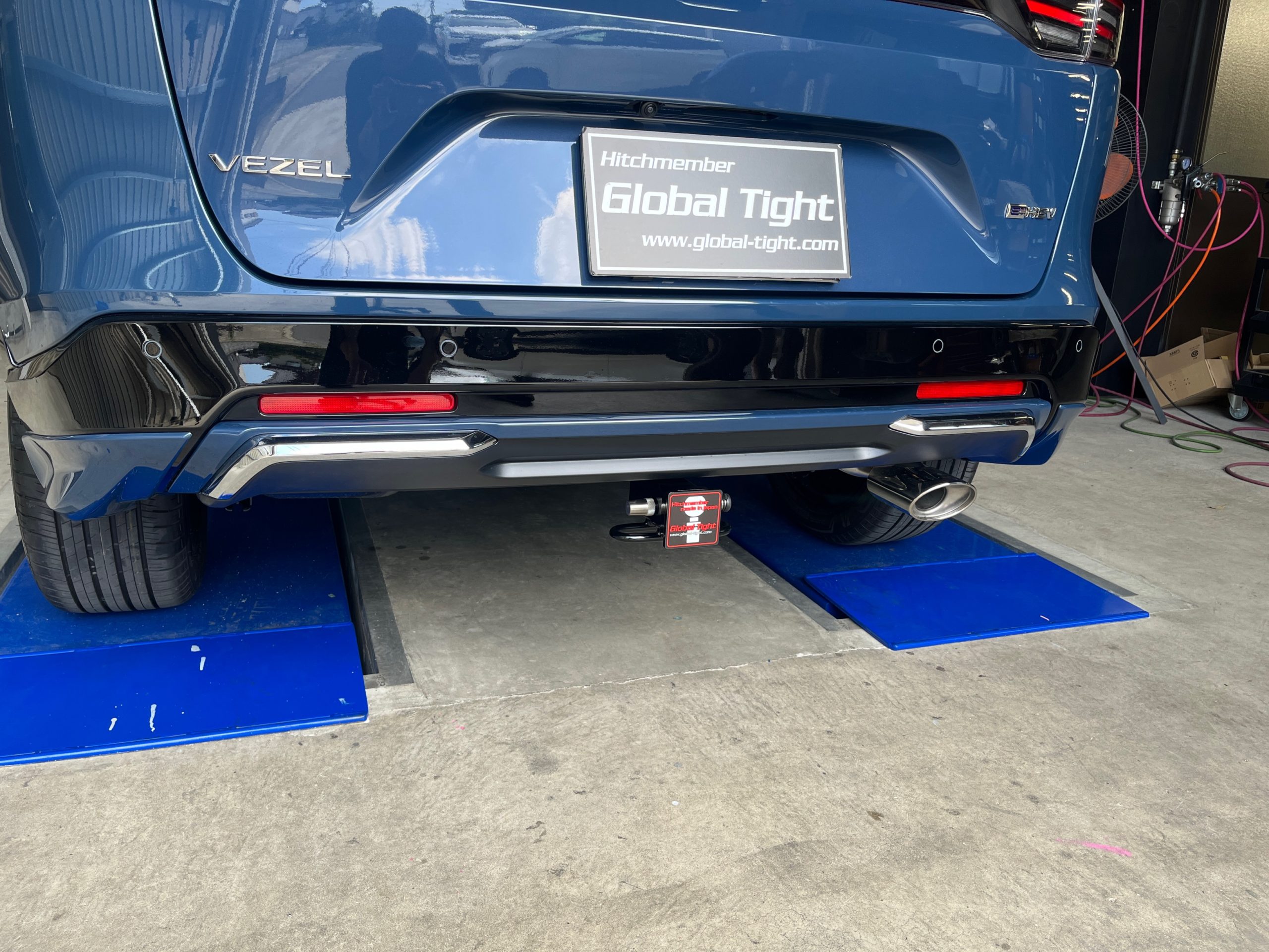 ヴェゼルにヒッチメンバーを取り付け致しました。 | 高強度