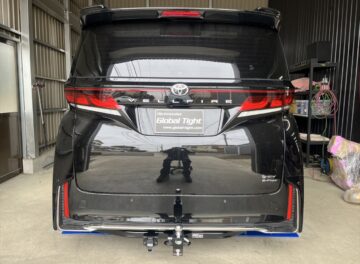 ヴェルファイア40にヒッチメンバーを取り付け致しました。