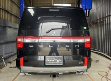 デリカD5にヒッチメンバーを取り付け致しました。