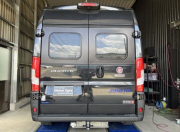 フィアット、デュカトにヒッチメンバーを取り付け致しました。