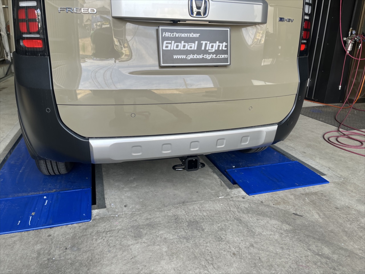フリード,ヒッチメンバー,ジェットスキー,トレーラー,バスボート,キャンピングカー,キャンピングトレーラー,水上バイク,ボートトレーラー,牽引,サイクルキャリア,カーゴトレーラー