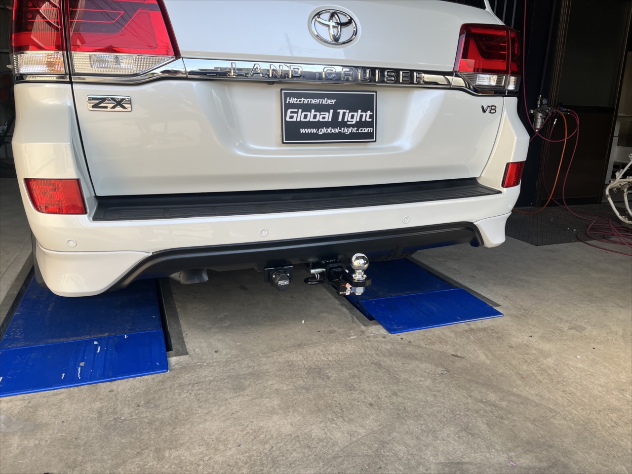 ランドクルーザー200,エアロ,ヒッチメンバー,ジェットスキー,トレーラー,バスボート,キャンピングカー,キャンピングトレーラー,水上バイク,ボートトレーラー,牽引,サイクルキャリア,カーゴトレーラー