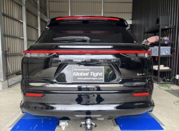 クラウンエステートにヒッチメンバーを取り付け致しました。