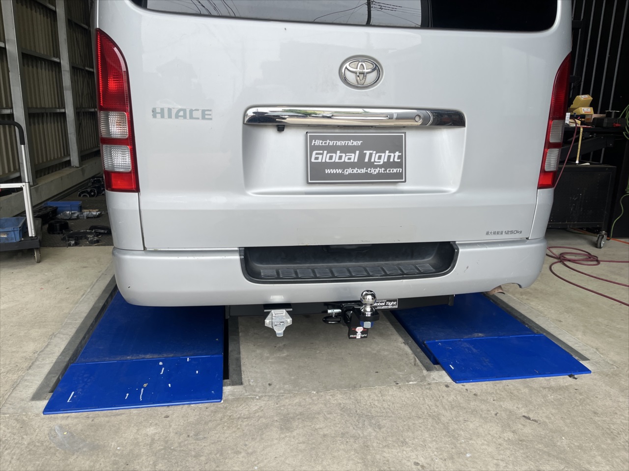 ハイエース,ヒッチメンバー,ジェットスキー,トレーラー,バスボート,キャンピングカー,キャンピングトレーラー,水上バイク,ボートトレーラー,牽引,サイクルキャリア,カーゴトレーラー