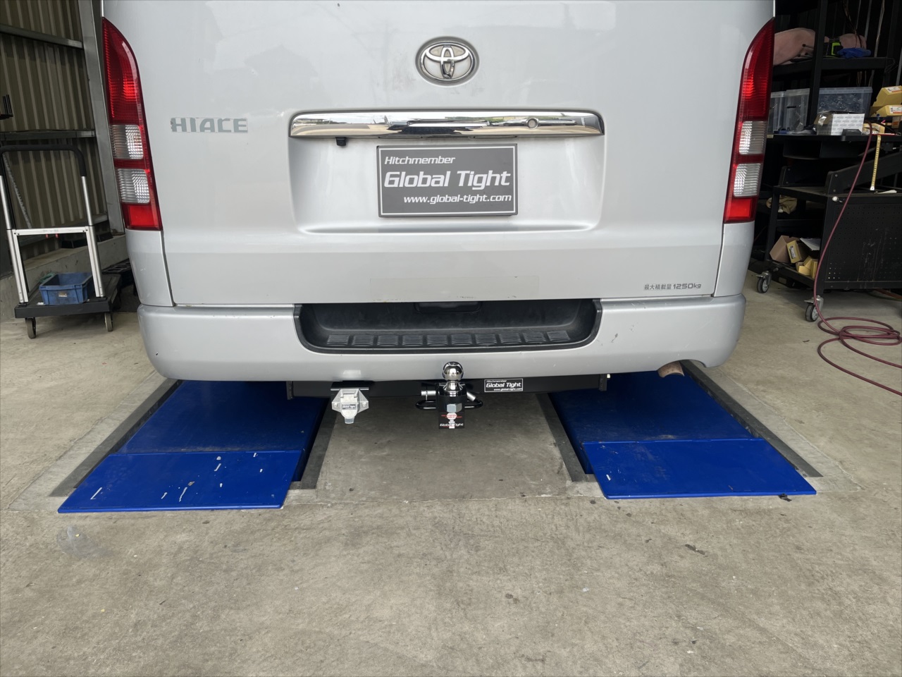 ハイエース,ヒッチメンバー,ジェットスキー,トレーラー,バスボート,キャンピングカー,キャンピングトレーラー,水上バイク,ボートトレーラー,牽引,サイクルキャリア,カーゴトレーラー