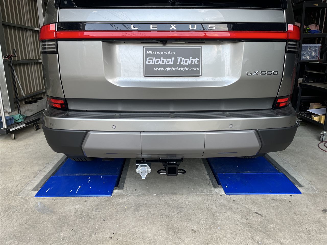 レクサス,GX550,ヒッチメンバー,ジェットスキー,トレーラー,バスボート,キャンピングカー,キャンピングトレーラー,水上バイク,ボートトレーラー,牽引,サイクルキャリア,カーゴトレーラー