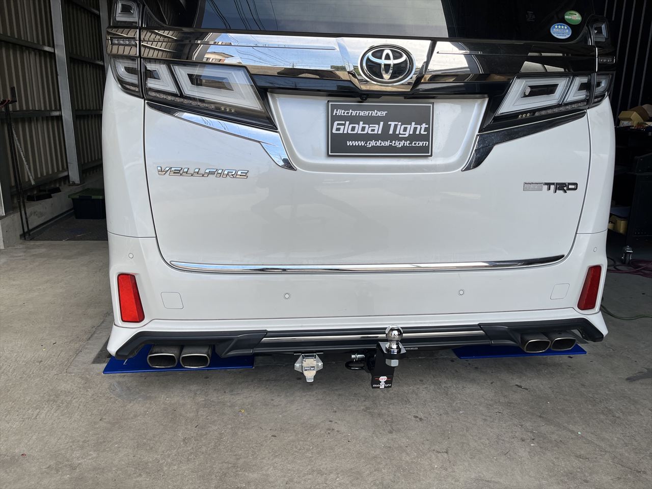 ヴェルファイア30,後期TRDエアロマフラー,ヒッチメンバー,ジェットスキー,トレーラー,バスボート,キャンピングカー,キャンピングトレーラー,水上バイク,ボートトレーラー,牽引,サイクルキャリア,カーゴトレーラー