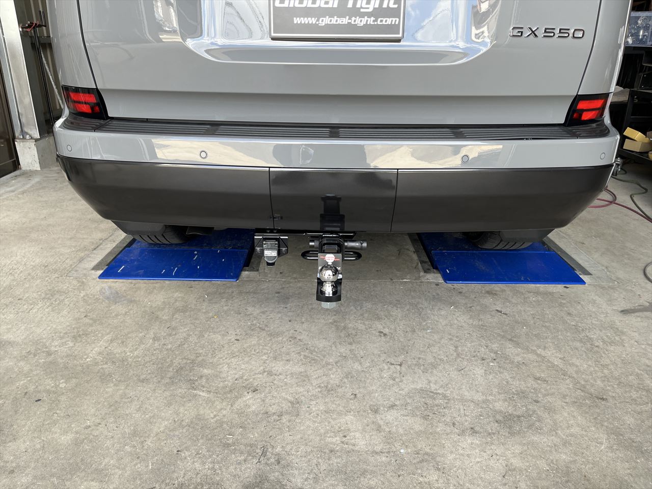 GX550,ヒッチメンバー,ジェットスキー,トレーラー,バスボート,キャンピングカー,キャンピングトレーラー,水上バイク,ボートトレーラー,牽引,サイクルキャリア,カーゴトレーラー