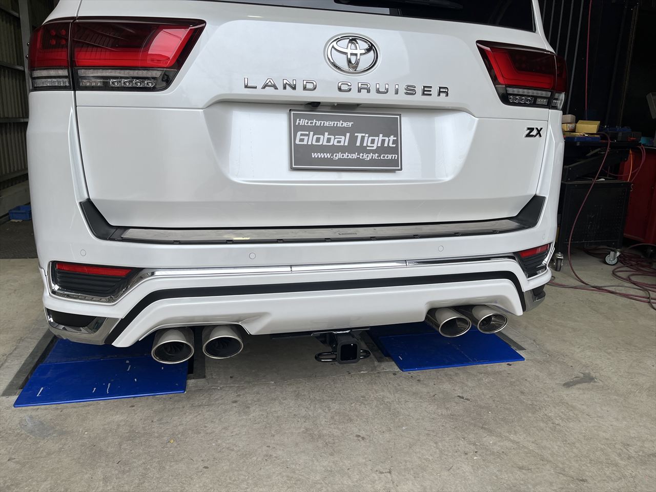 ランドクルーザー300,モデリスタ,ヒッチメンバー,ジェットスキー,トレーラー,バスボート,キャンピングカー,キャンピングトレーラー,水上バイク,ボートトレーラー,牽引,サイクルキャリア,カーゴトレーラー