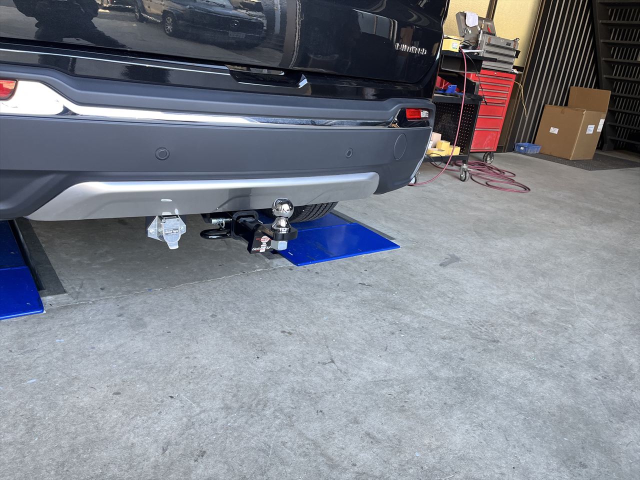 ジープ,JEEP,ヒッチメンバー,ジェットスキー,トレーラー,バスボート,キャンピングカー,キャンピングトレーラー,水上バイク,ボートトレーラー,牽引,サイクルキャリア,カーゴトレーラー