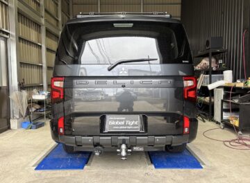 デリカD5マイナーチェンジ後モデルにヒッチメンバーを取り付け致しました。