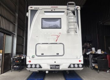 カムロード、クレソンにヒッチメンバーを制作取り付け致しました。