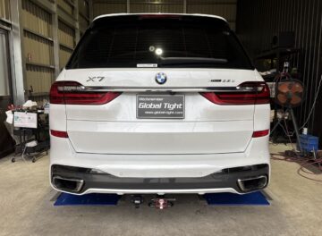 X7にヒッチメンバーを取り付け致しました。