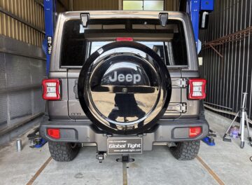JEEPラングラーJL36にヒッチメンバーを取り付け致しました。