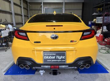 86にヒッチメンバーを制作取り付け致しました。