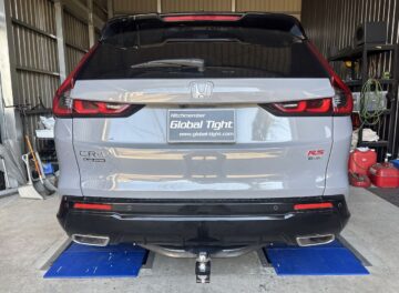 新型CR-V　RSにヒッチメンバー制作、取り付け致しました。